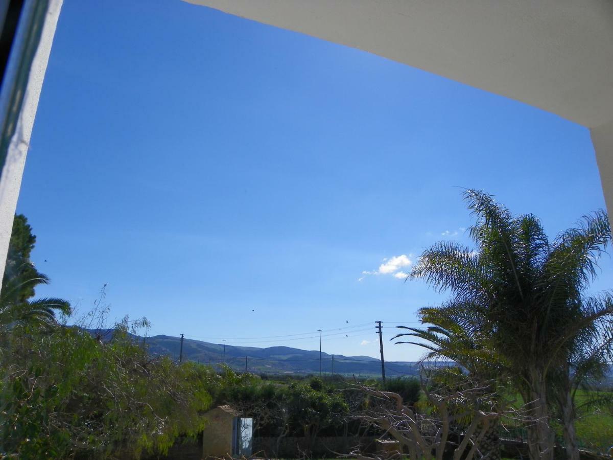 Dabbanna Guest House Chiaramonte Gulfi Bagian luar foto