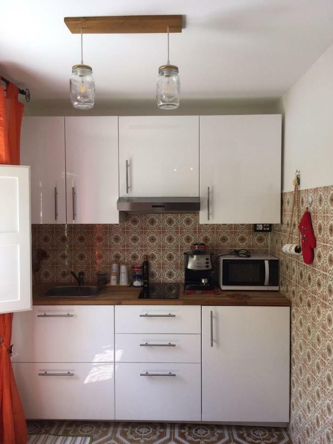 Dabbanna Guest House Chiaramonte Gulfi Bagian luar foto