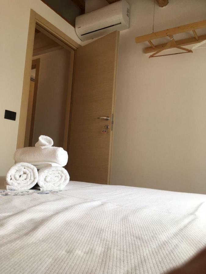 Dabbanna Guest House Chiaramonte Gulfi Bagian luar foto